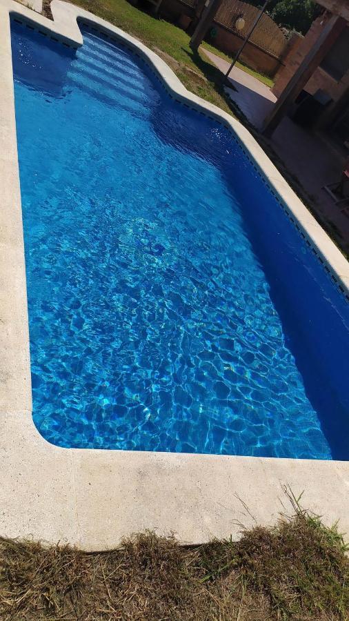 Chalet Moderno Con Piscina En Calafell Villa Luaran gambar